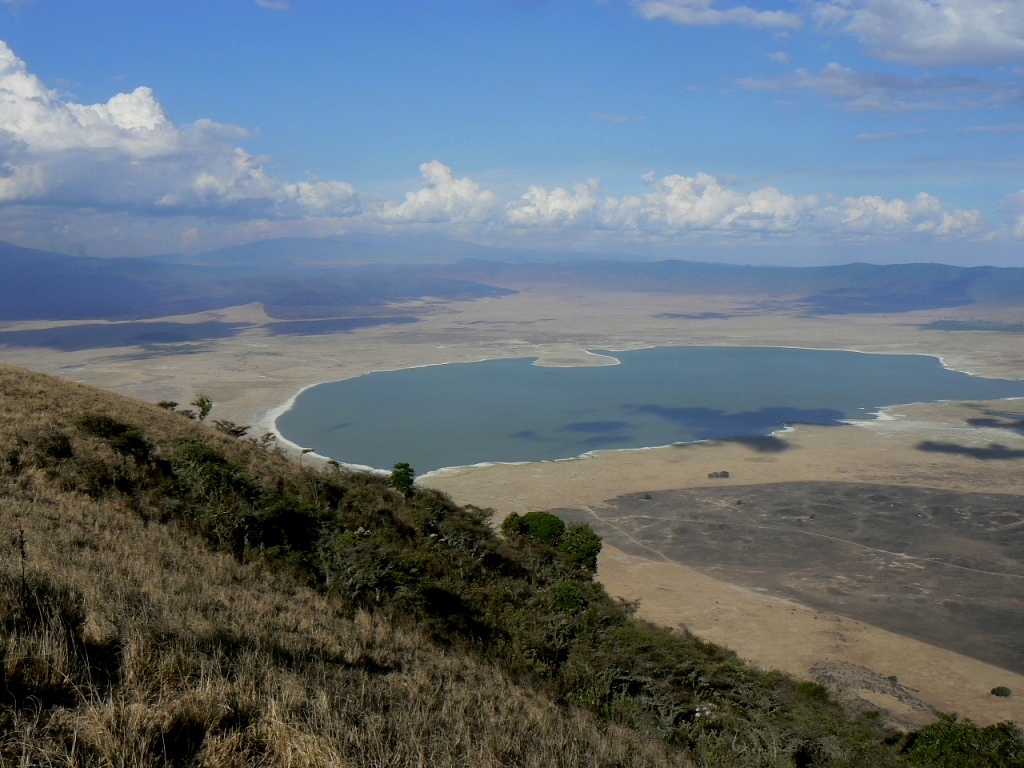 the-highlands-ngorongoro-crater-walk