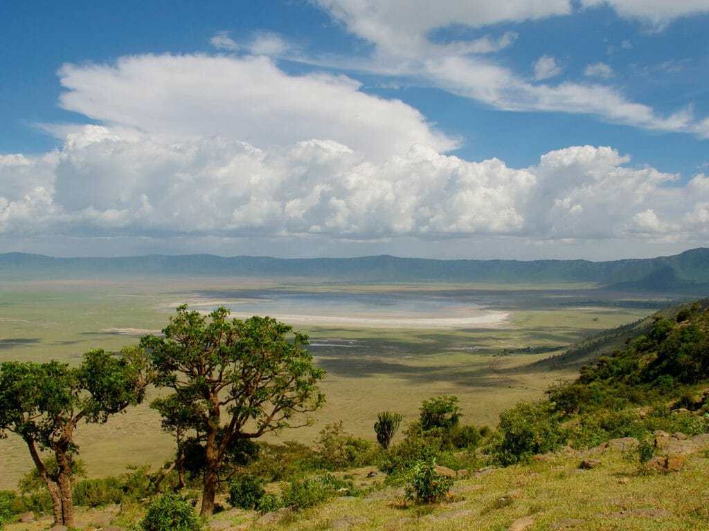 view-over-ngorongoro-crater-tanzania-1024x768